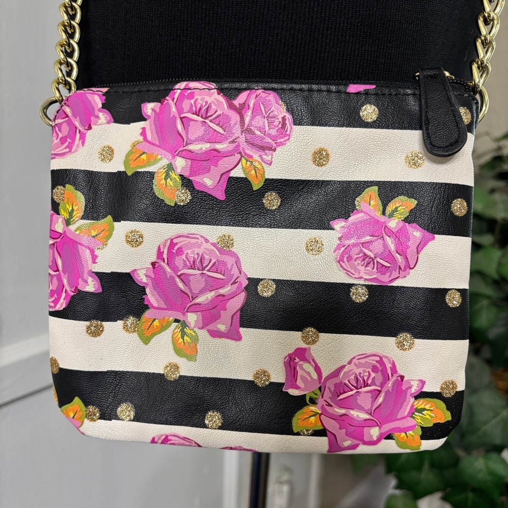 LUV BETSEY by BETSEY JOHNSON Rose Crossbody Bag/Purse - Picture 16 of 16